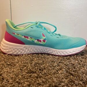 Women’s Nike running shoes